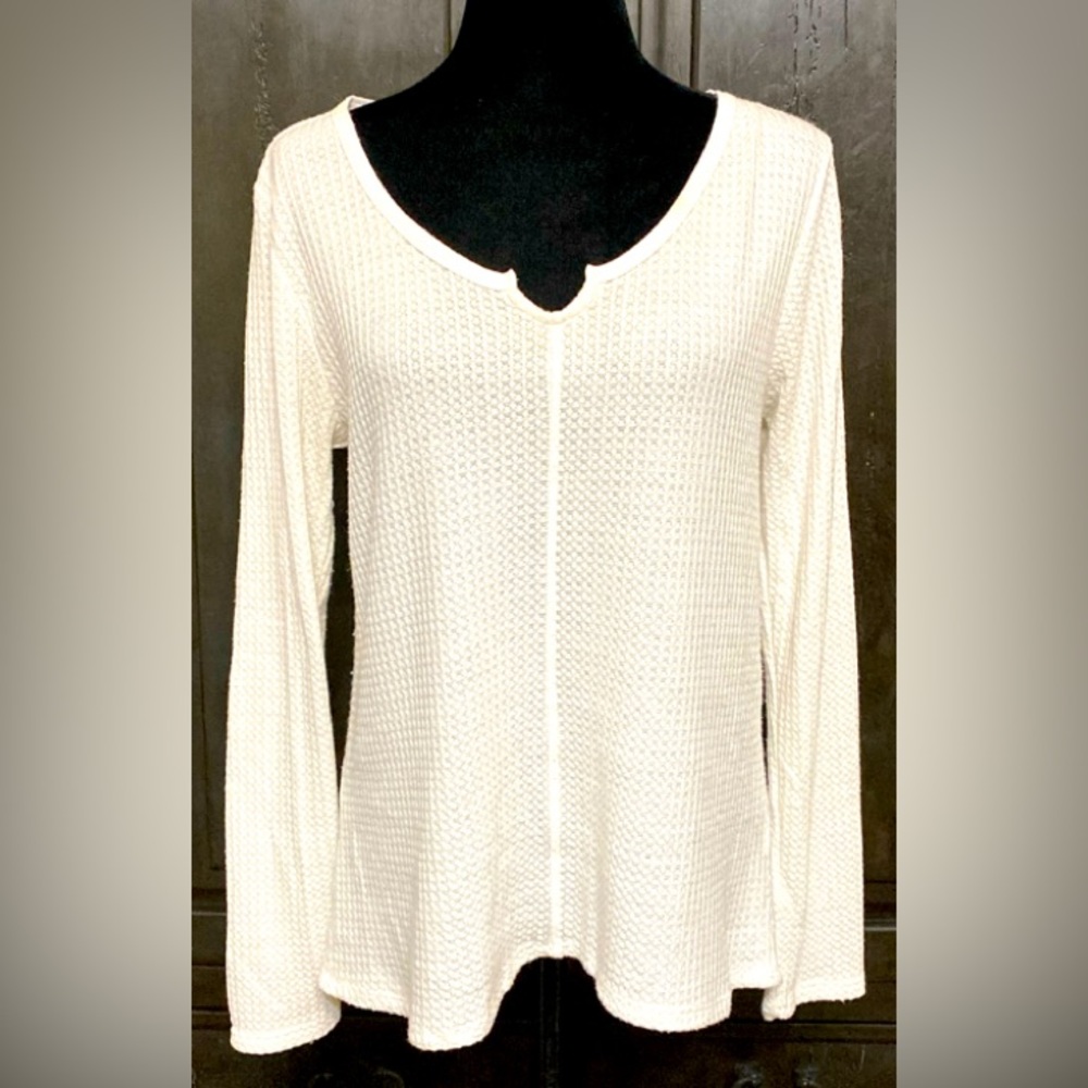 SO white longsleeves sweater size large